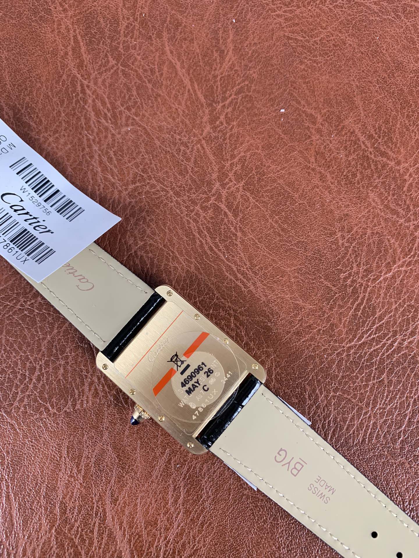 Cartier Tank Louis W1529756 Gold - gallery