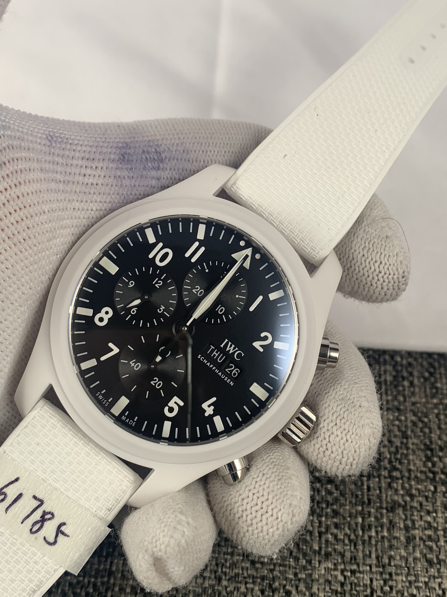 IWC Pilot IW389105 Chronograph Top Gun - gallery